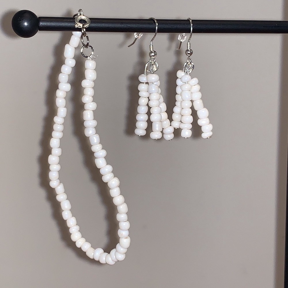 Classy White Beaded Jewelry Set